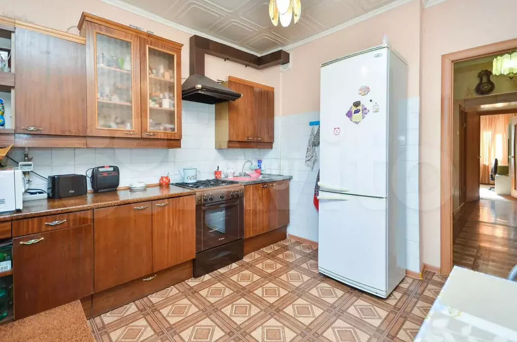 3-к. квартира, 70 м, 1/9 эт. - Фото 1