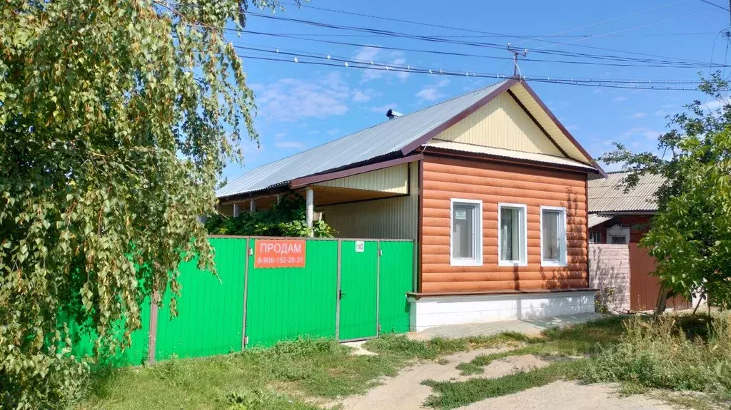Дом в Саратовская область, Вольск Красногвардейская ул., 110 (135 м) - Фото 0
