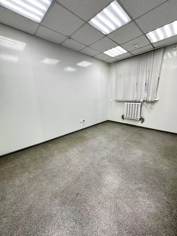 Помещение свободного назначения в Саратовская область, Саратов ул. ... - Фото 1