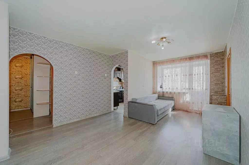 2-к кв. Свердловская область, Екатеринбург ул. Победы, 11 (43.7 м) - Фото 2