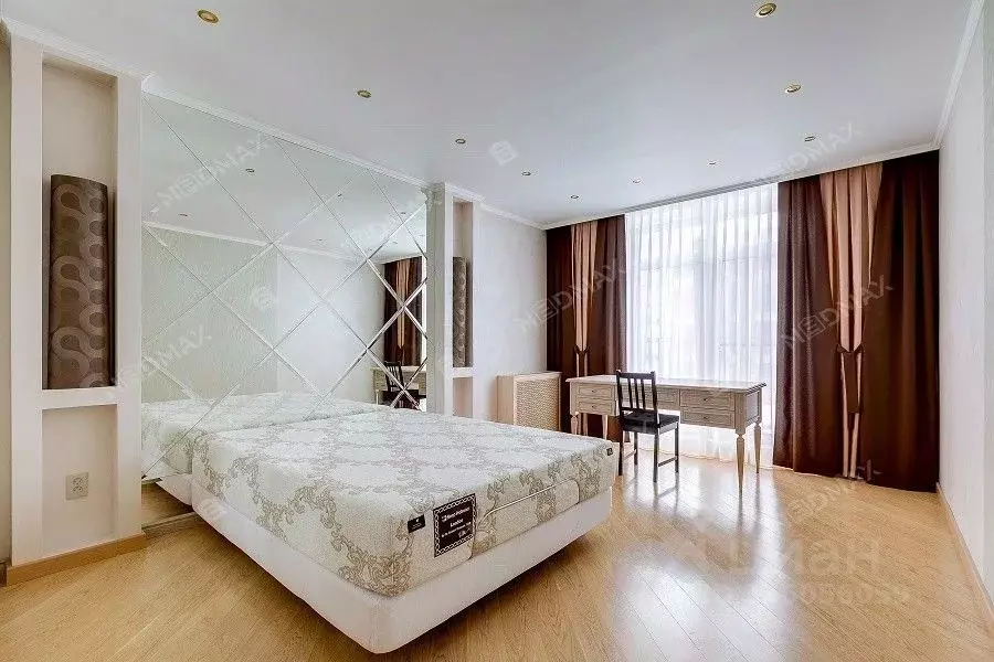 3-к кв. Санкт-Петербург Полтавский проезд, 2 (94.2 м) - Фото 0