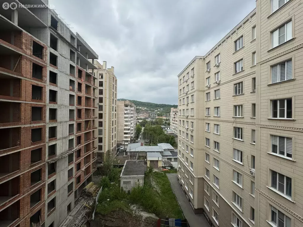 2-комнатная квартира: Нальчик, улица Атажукина, 2/2 (101 м) - Фото 0