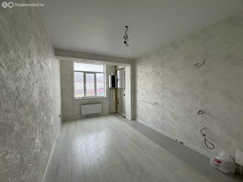 1-комнатная квартира: Дербент, улица Сальмана, 89К (43 м) - Фото 0