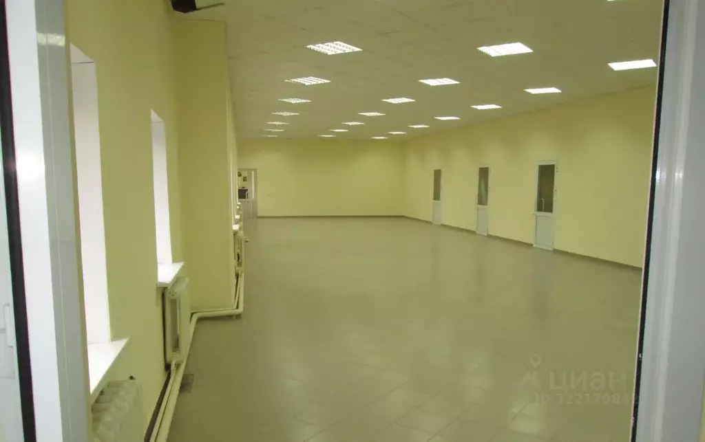 Помещение свободного назначения в Удмуртия, Ижевск ул. Карла Маркса, ... - Фото 2