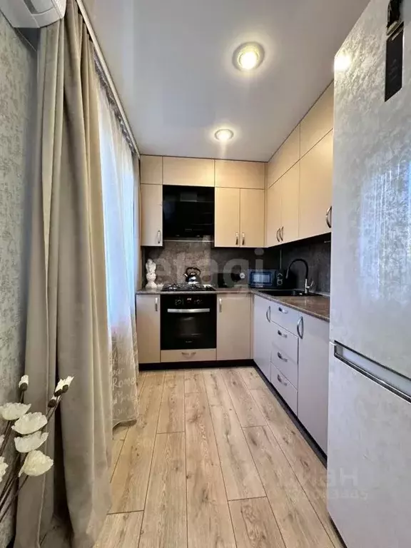 2-к кв. Краснодарский край, Ейск Коммунистическая ул. (60.8 м) - Фото 2