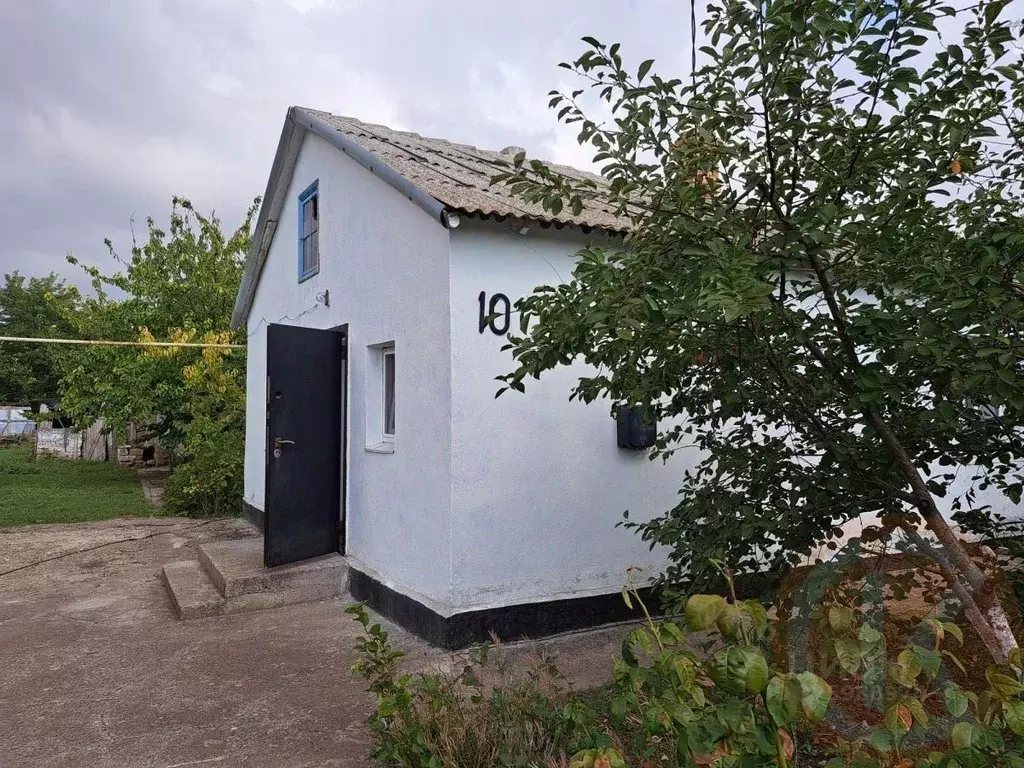 Дом в Крым, Черноморский район, с. Новоивановка ул. Молодежная, 10 (54 ... - Фото 2