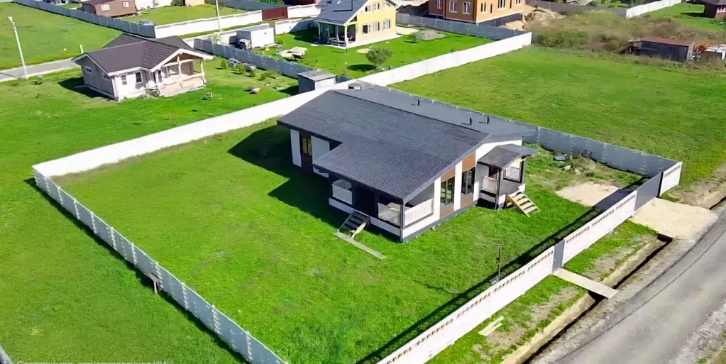 Дом в Московская область, Серпухов городской округ, д. Арнеево, ... - Фото 1