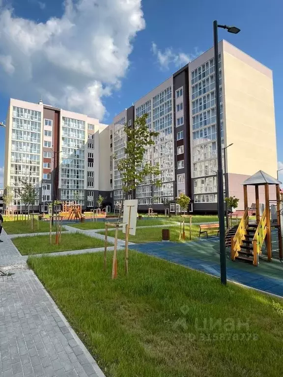 2-к кв. Калининградская область, Калининград бул. Борисовский, 13к2 ... - Фото 0