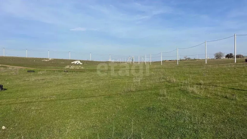 Участок в Крым, Симферопольский район, с. Мирное  (6.0 сот.) - Фото 1