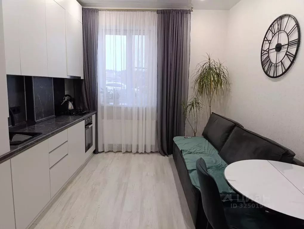 2-к кв. Волгоградская область, Волгоград ул. Имени Старшего Лейтенанта ... - Фото 1