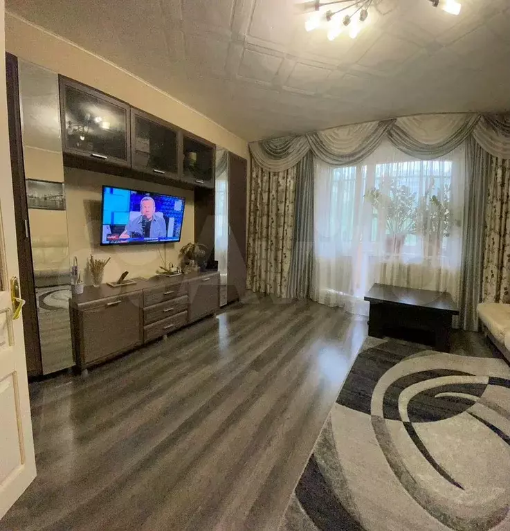 2-к. квартира, 60 м, 6/10 эт. - Фото 1
