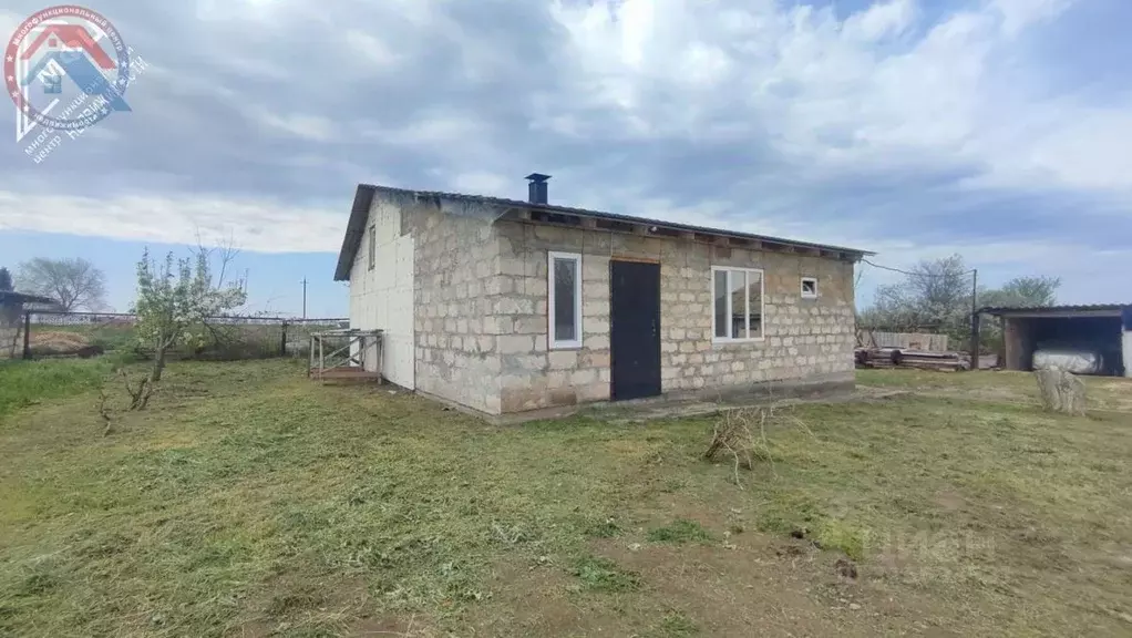 Дом в Крым, Ленинский район, с. Виноградное ул. Новая (80 м) - Фото 0