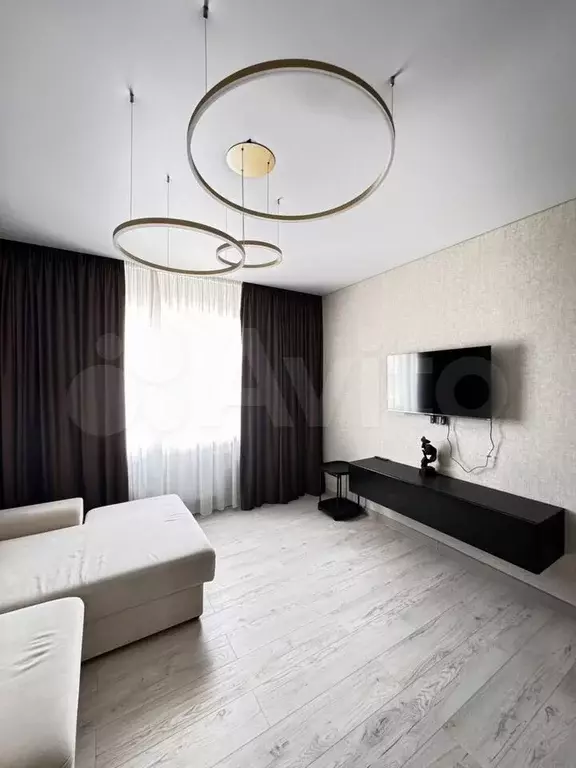 2-к. квартира, 60 м, 23/25 эт. - Фото 1