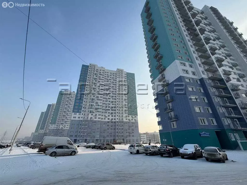 2-комнатная квартира: Красноярск, улица Петра Подзолкова, 20 (61 м) - Фото 1