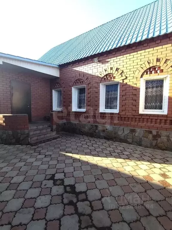 Дом в Челябинская область, Троицк Городская ул., 117 (80 м) - Фото 1