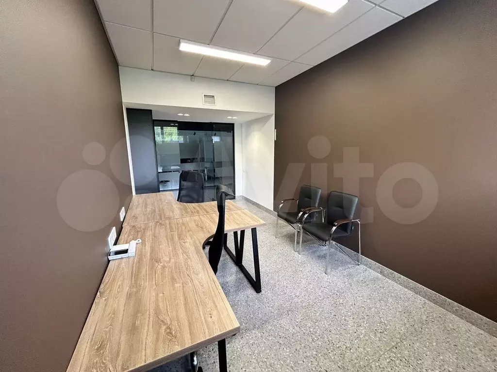 Офисы с новым ремонтом и мебелью: 15м, 16м, 40м - Фото 0