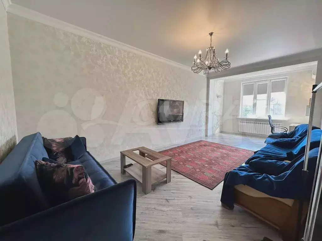 1-к. квартира, 65 м, 3/10 эт. - Фото 1