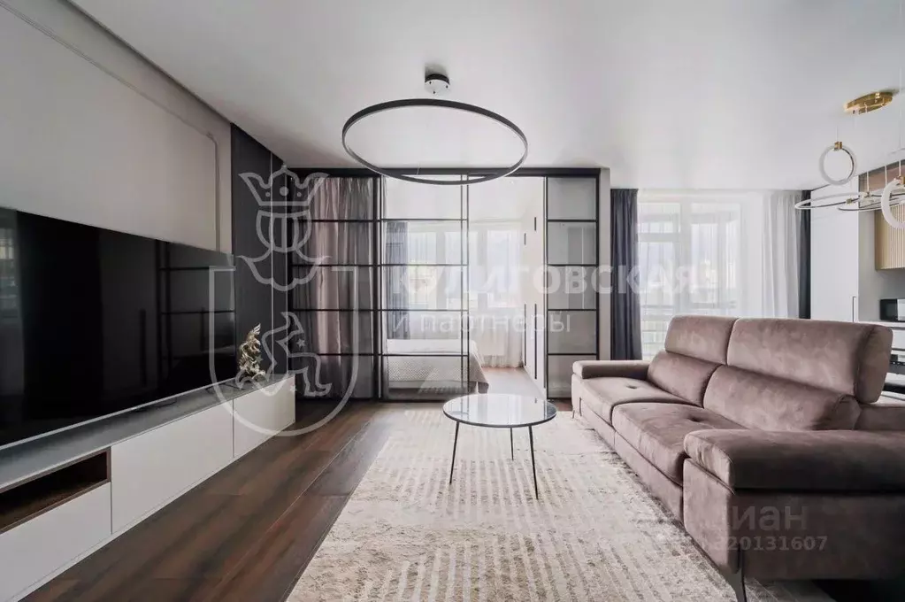 1-к кв. Свердловская область, Екатеринбург ул. Шейнкмана, 90 (50.0 м) - Фото 1