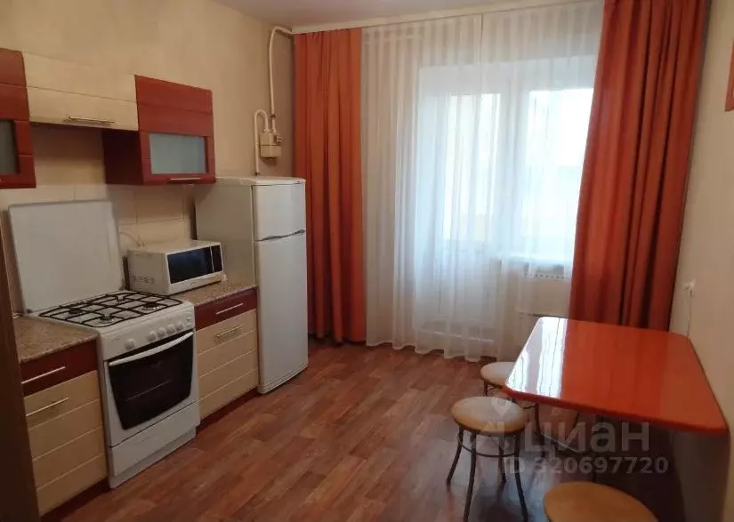 2-к кв. Воронежская область, Воронеж Арсенальная ул., 4а (70.0 м) - Фото 1