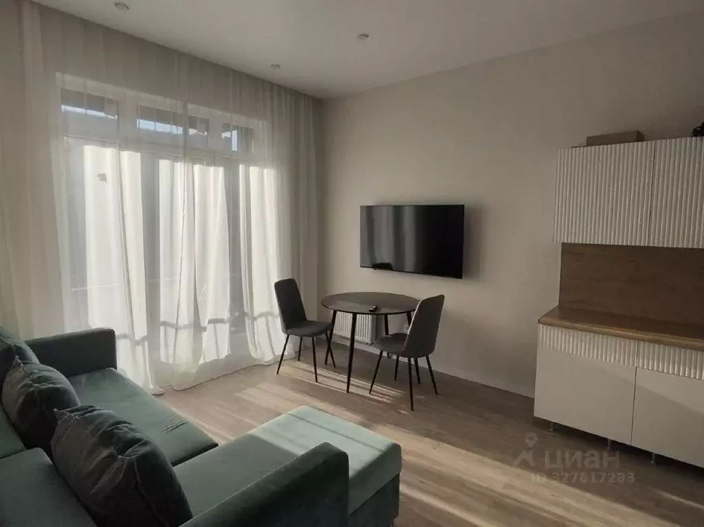 1-к кв. Тюменская область, Тюмень ул. 50 лет Октября, 63Г (39.7 м) - Фото 1