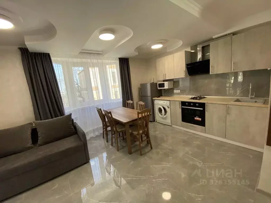 Дом в Крым, Алушта ул. 15 Апреля, 43 (65 м) - Фото 1