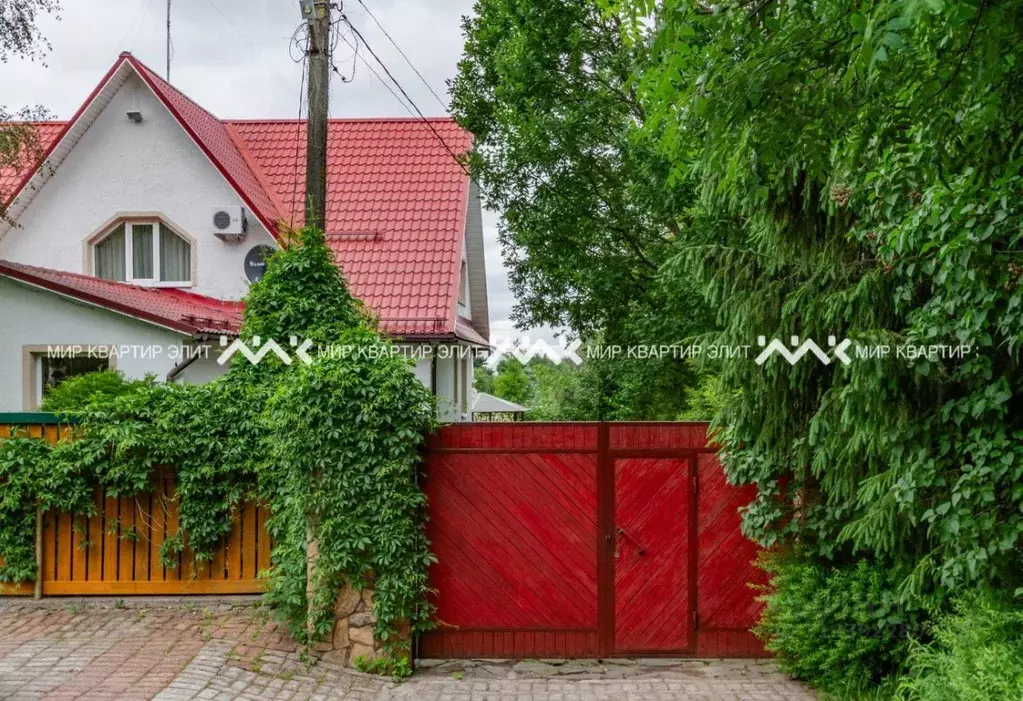 Дом в Ленинградская область, Всеволожский район, Бугровское городское ... - Фото 1