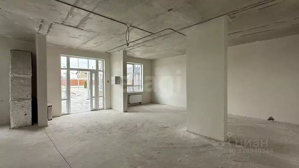 Офис в Крым, Симферопольский район, с. Мирное ул. Славы (67 м) - Фото 1