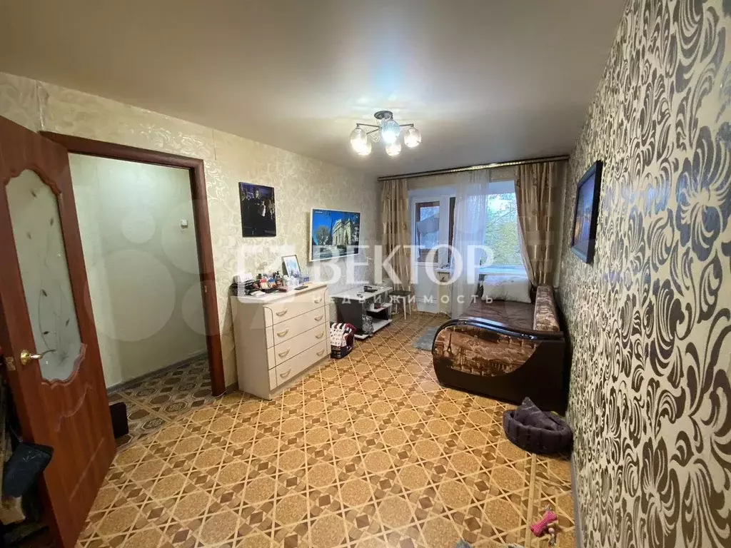 2-к. квартира, 43,3 м, 4/4 эт. - Фото 0