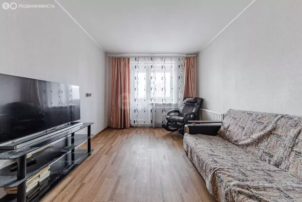 1-комнатная квартира: Колпино, улица Ижорского Батальона, 8 (33.2 м) - Фото 1