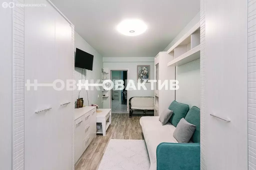 3-комнатная квартира: Новосибирск, Рубежная улица, 4 (65.9 м) - Фото 1