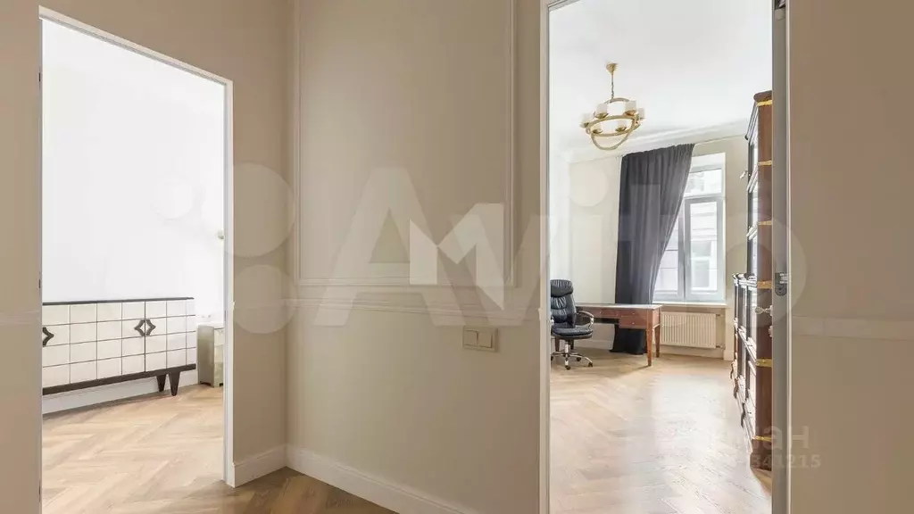 4-к. квартира, 130 м, 2/6 эт. - Фото 1