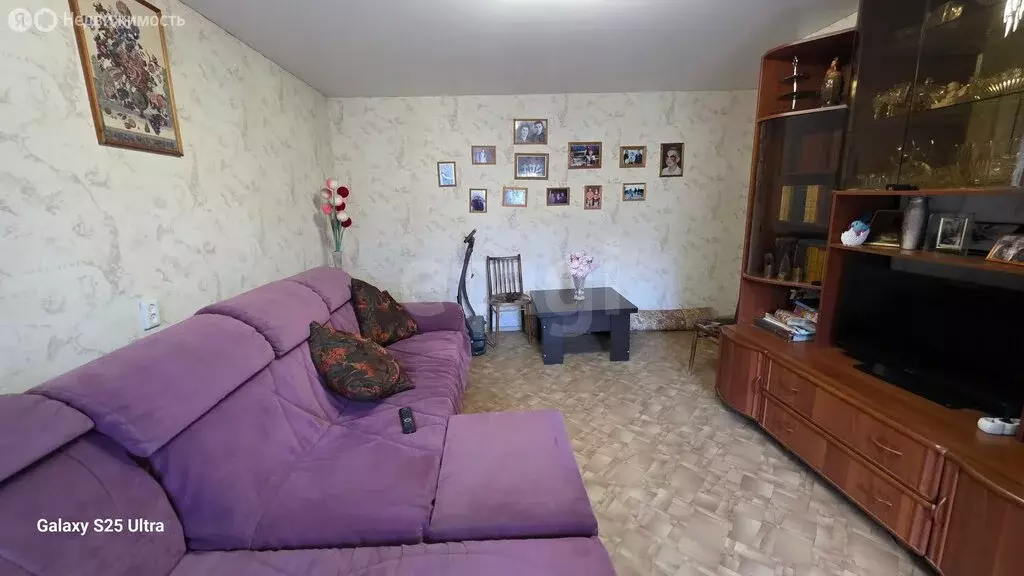 3-комнатная квартира: Миасс, улица 8 Марта, 122 (58.4 м) - Фото 1