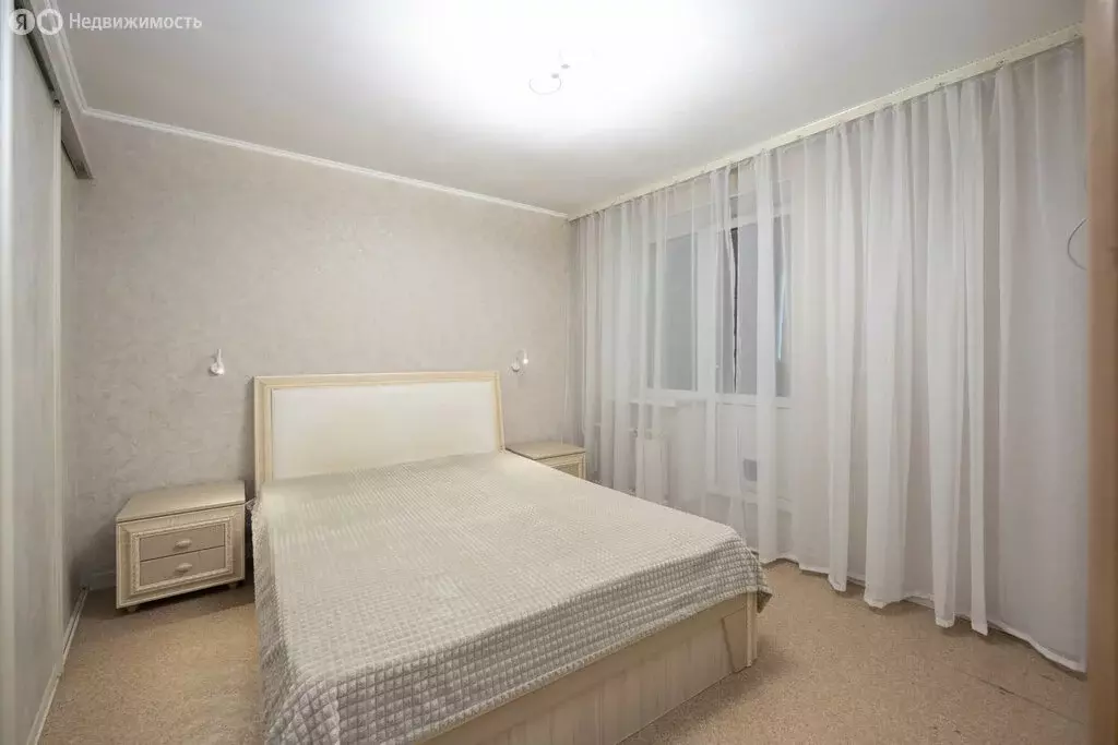 4-комнатная квартира: Благовещенск, улица Калинина, 142 (74.9 м) - Фото 1