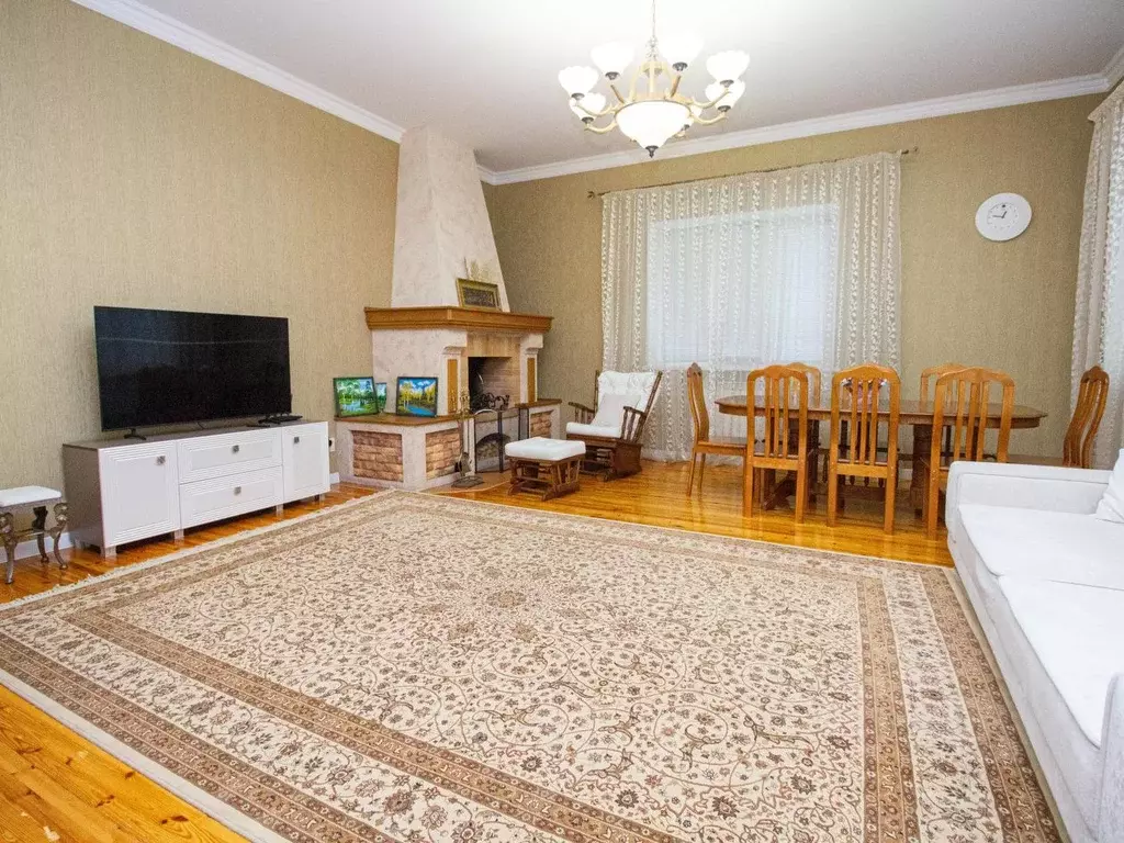 Дом в Ульяновская область, Ульяновск пер. 1-й Благодатный, 17 (238 м) - Фото 1