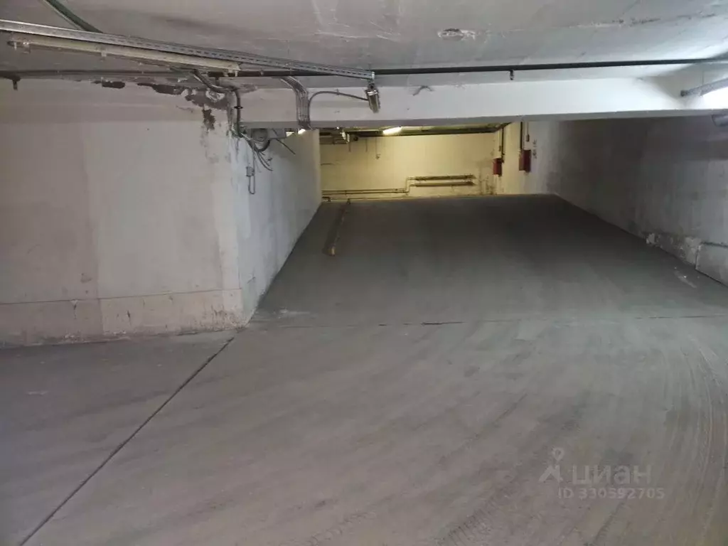 Гараж в Москва Краснобогатырская ул., 9 (17 м) - Фото 2