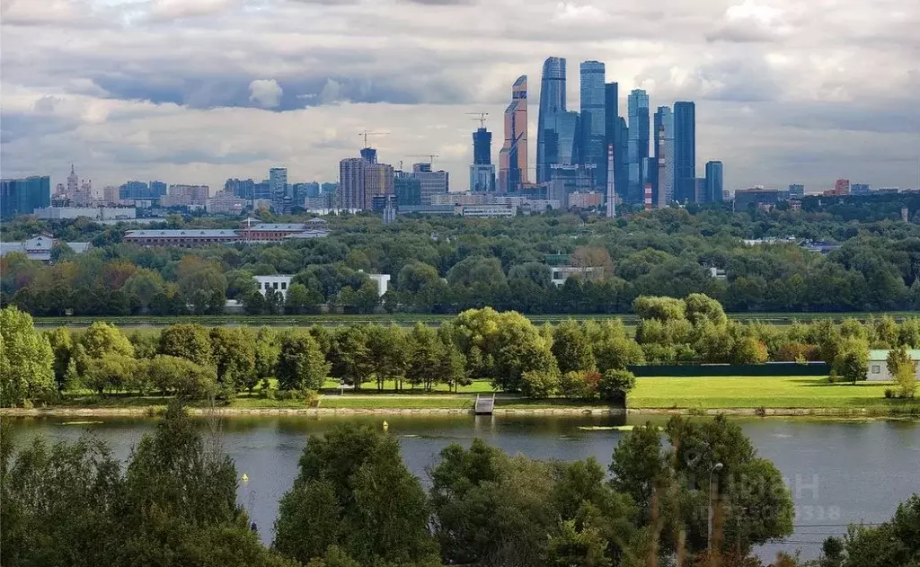 1-к кв. Москва Осенний бул., 8К2 (38.0 м) - Фото 0