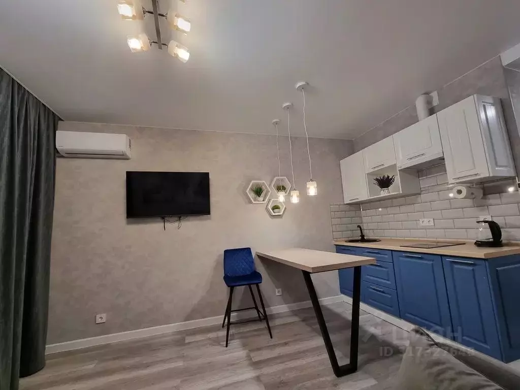 Студия Приморский край, Владивосток ул. Архангельская, 23к1 (19.0 м) - Фото 1