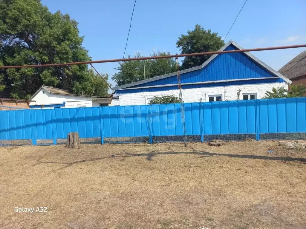 Дом в Калмыкия, Городовиковский район, с. Виноградное Южная ул., 29/1 ... - Фото 0