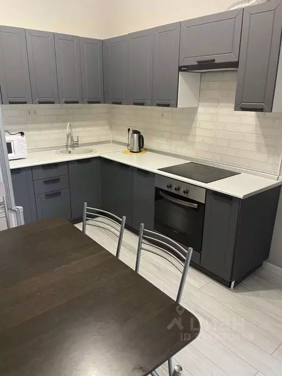 2-к кв. Севастополь ул. Парковая, 10/5А (70.0 м) - Фото 0