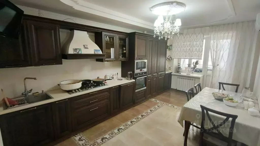 4-к кв. Астраханская область, Астрахань ул. Марии Максаковой, 79/106 ... - Фото 1