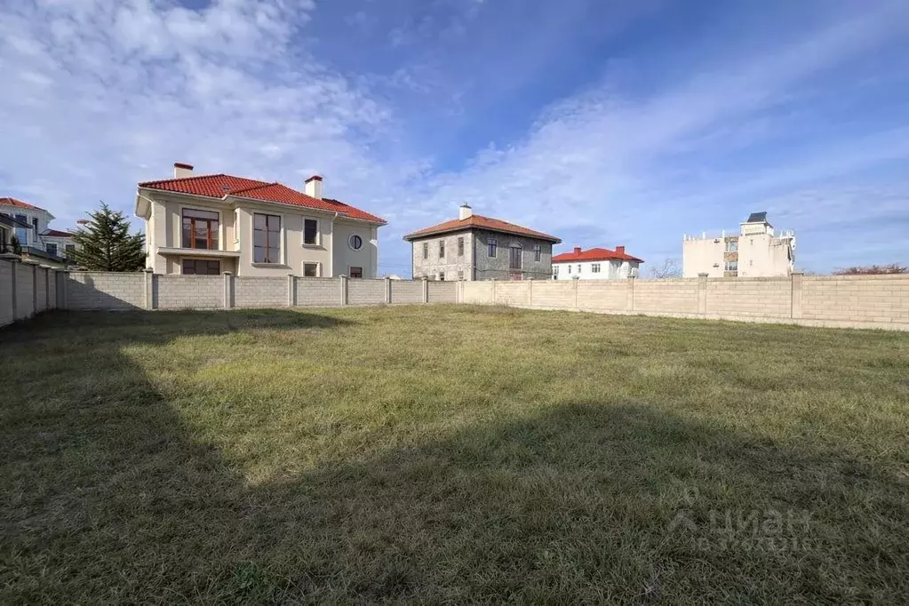 Участок в Севастополь наб. Андрея Первозванного, 21 (8.2 сот.) - Фото 1