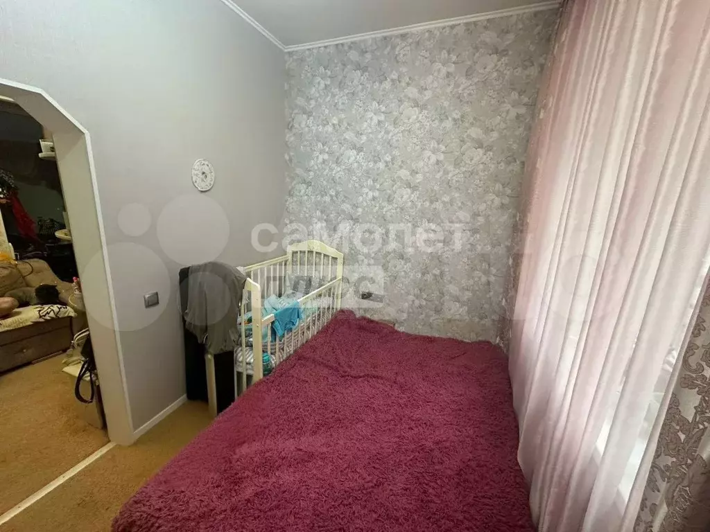 Комната 18,9 м в 2-к., 1/3 эт. - Фото 0