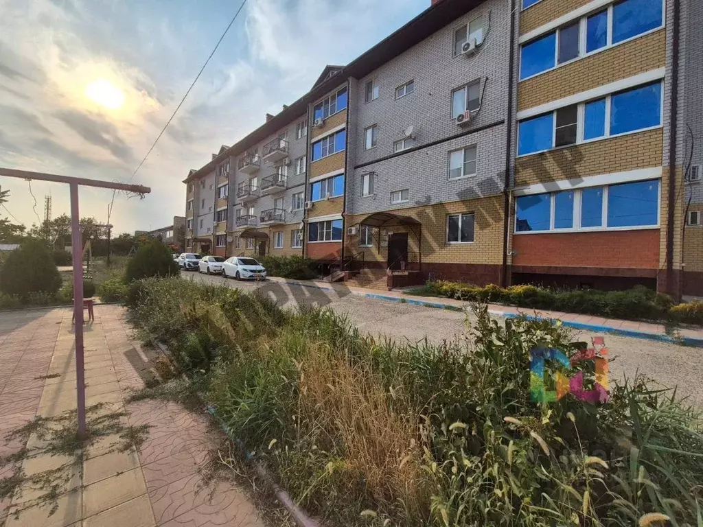 2-к кв. Калмыкия, Элиста 10-й мкр, 18Б (54.9 м) - Фото 1