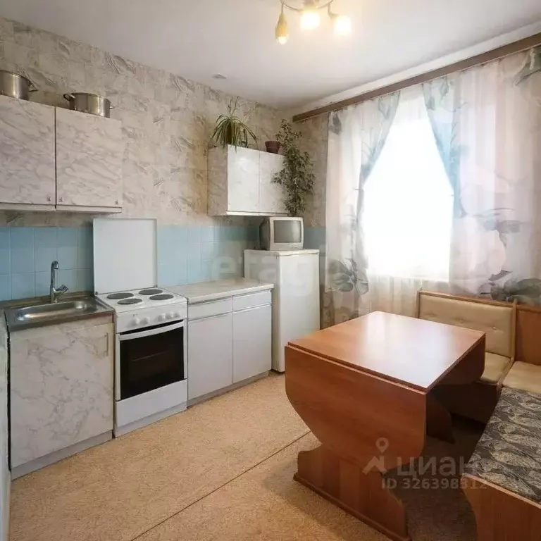 2-к кв. Смоленская область, Вязьма Московская ул., 25 (52.6 м) - Фото 1