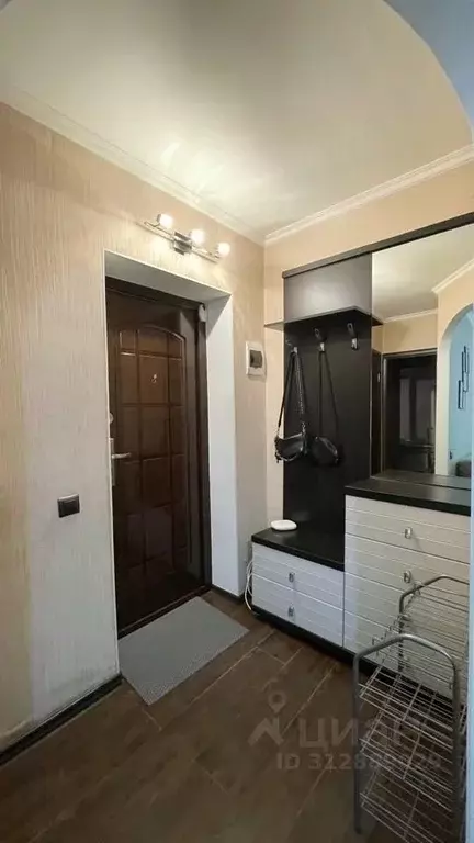 1-к кв. Краснодарский край, Горячий Ключ ул. Кириченко, 11 (30.0 м) - Фото 1
