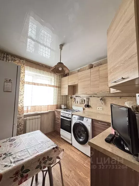 2-к кв. Омская область, Омск 3-й мкр, ул. Путилова, 13 (46.6 м) - Фото 1