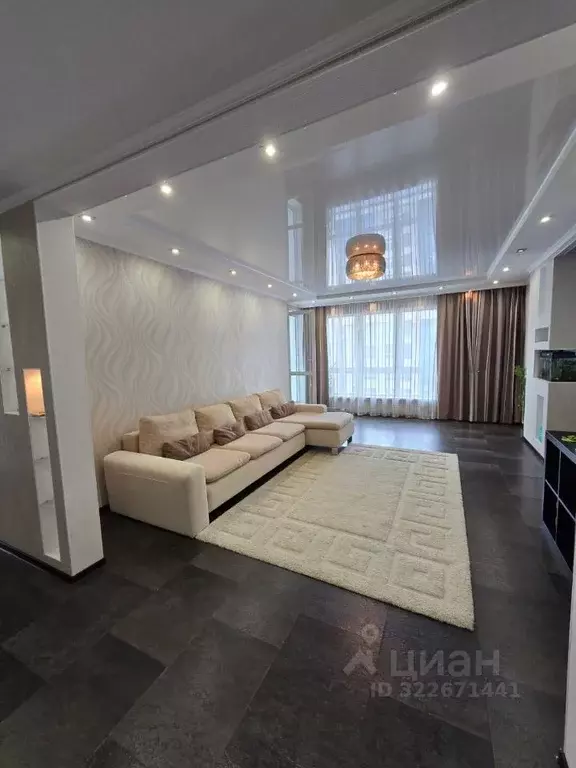 3-к кв. Красноярский край, Красноярск ул. Авиаторов, 41 (100.0 м) - Фото 1