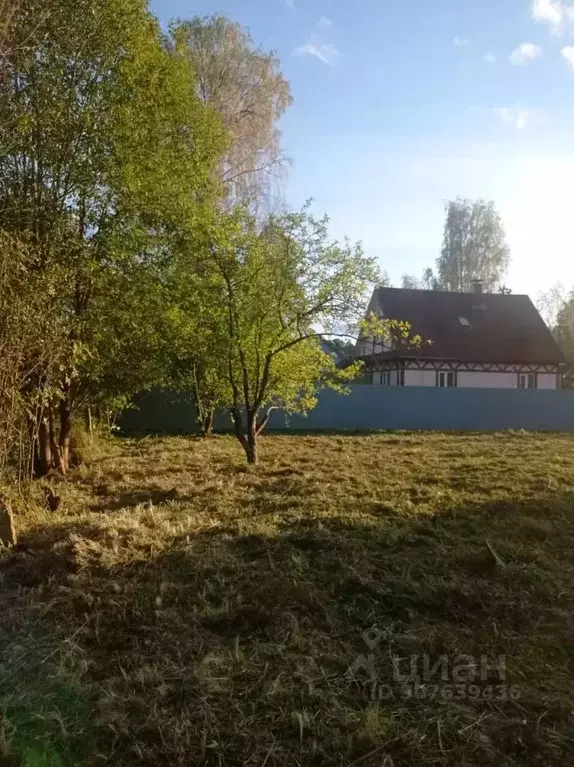 Участок в Ленинградская область, Гатчинский район, Вырица городской ... - Фото 0