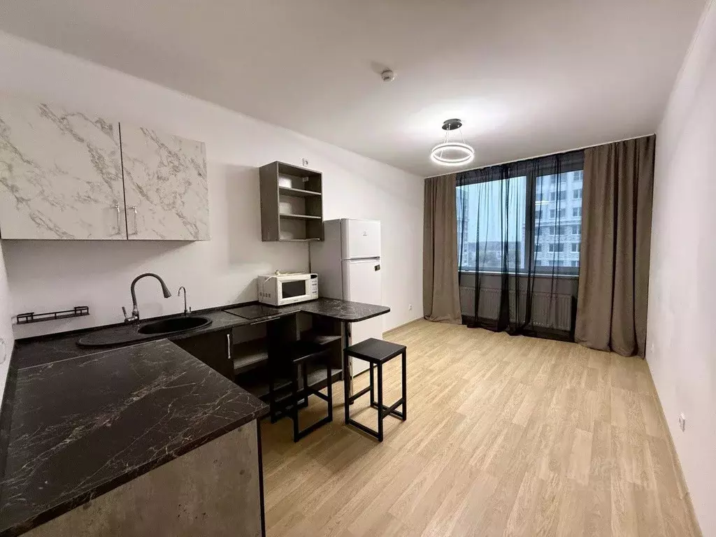 Студия Свердловская область, Екатеринбург ул. Победы, 102 (21.5 м) - Фото 1