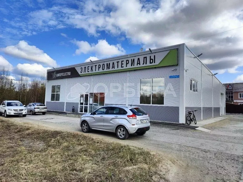 Торговая площадь в Ханты-Мансийский АО, Нягань Московская ул., 13 (400 ... - Фото 1